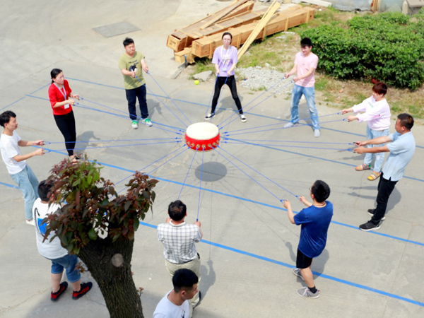 運動(dòng)會(huì )傳鼓游戲