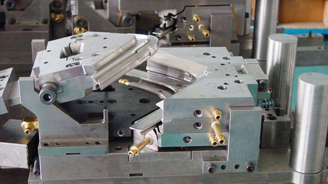 昆山模具鋼材廠(chǎng)給您分析不同EDM加工參數下的白層厚度大概是多少？